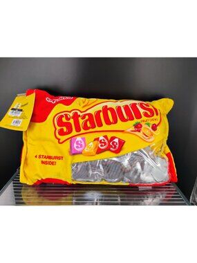Starburst Novelty Plush Pillow Set With 4 Mini Pillows Inside